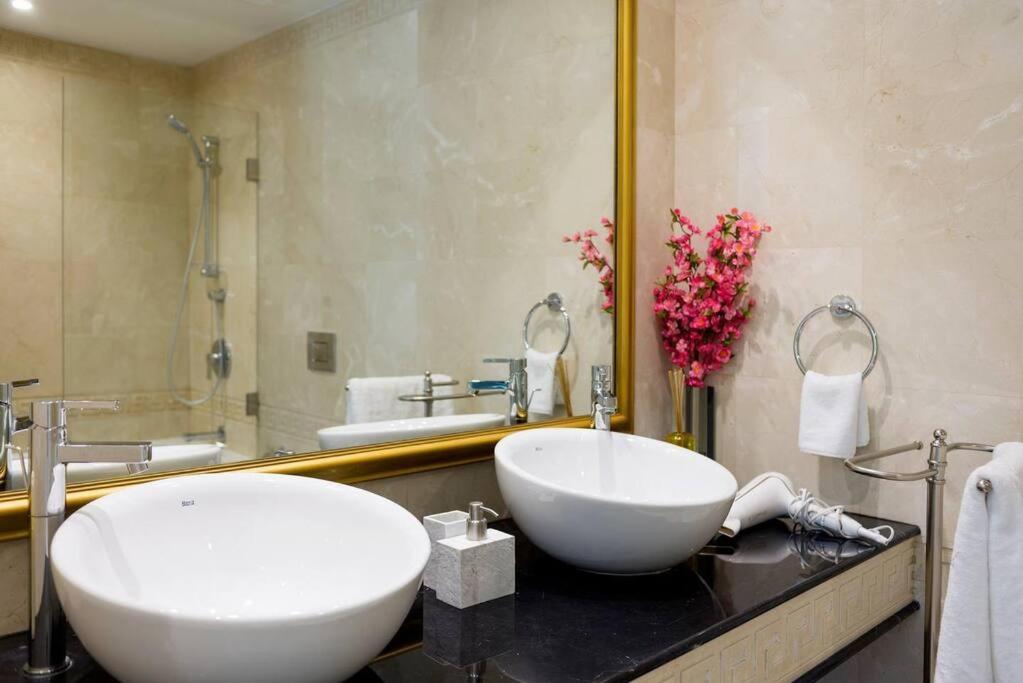 Versace Tower Luxury Suites - Downtown Βηρυτός Εξωτερικό φωτογραφία